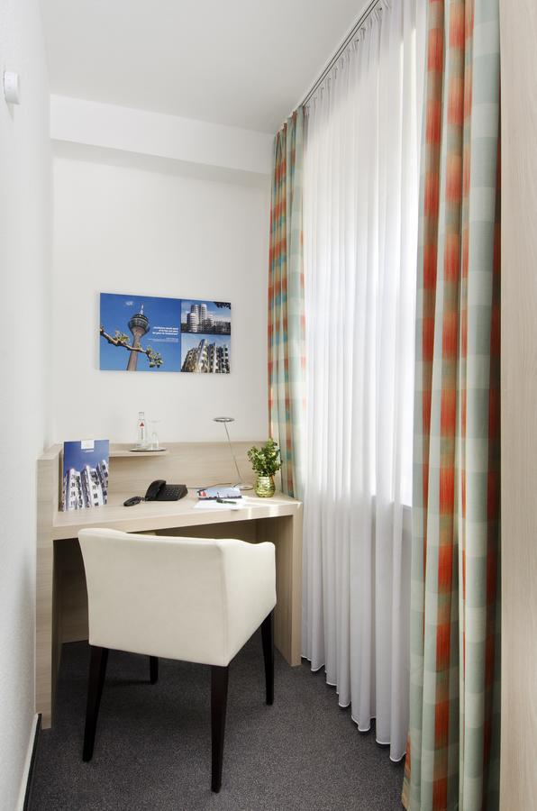 Hotel Am Hofgarten Düsseldorf Zewnętrze zdjęcie