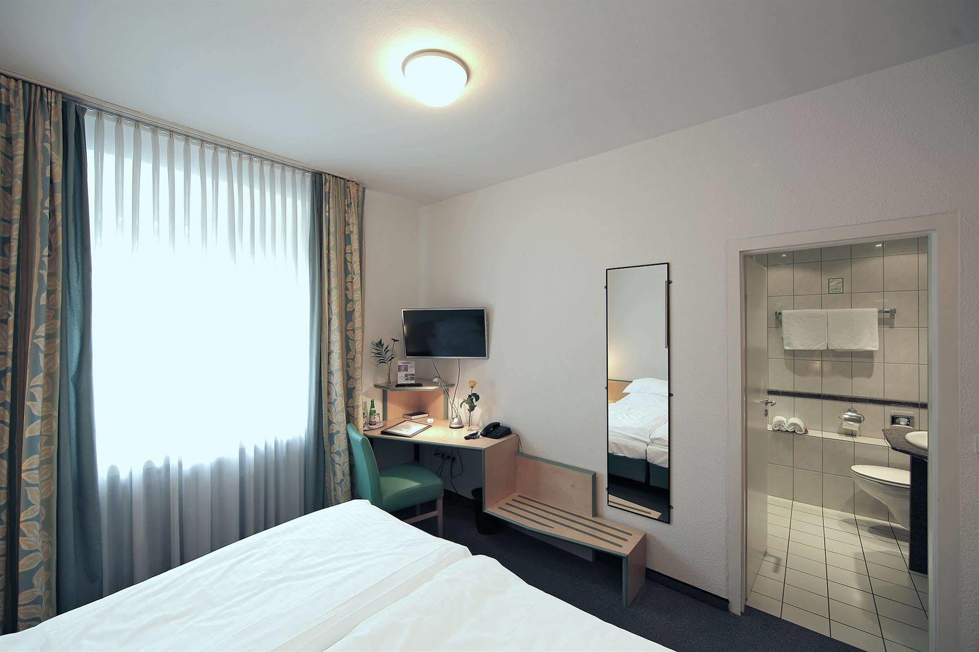 Hotel Am Hofgarten Düsseldorf Zewnętrze zdjęcie
